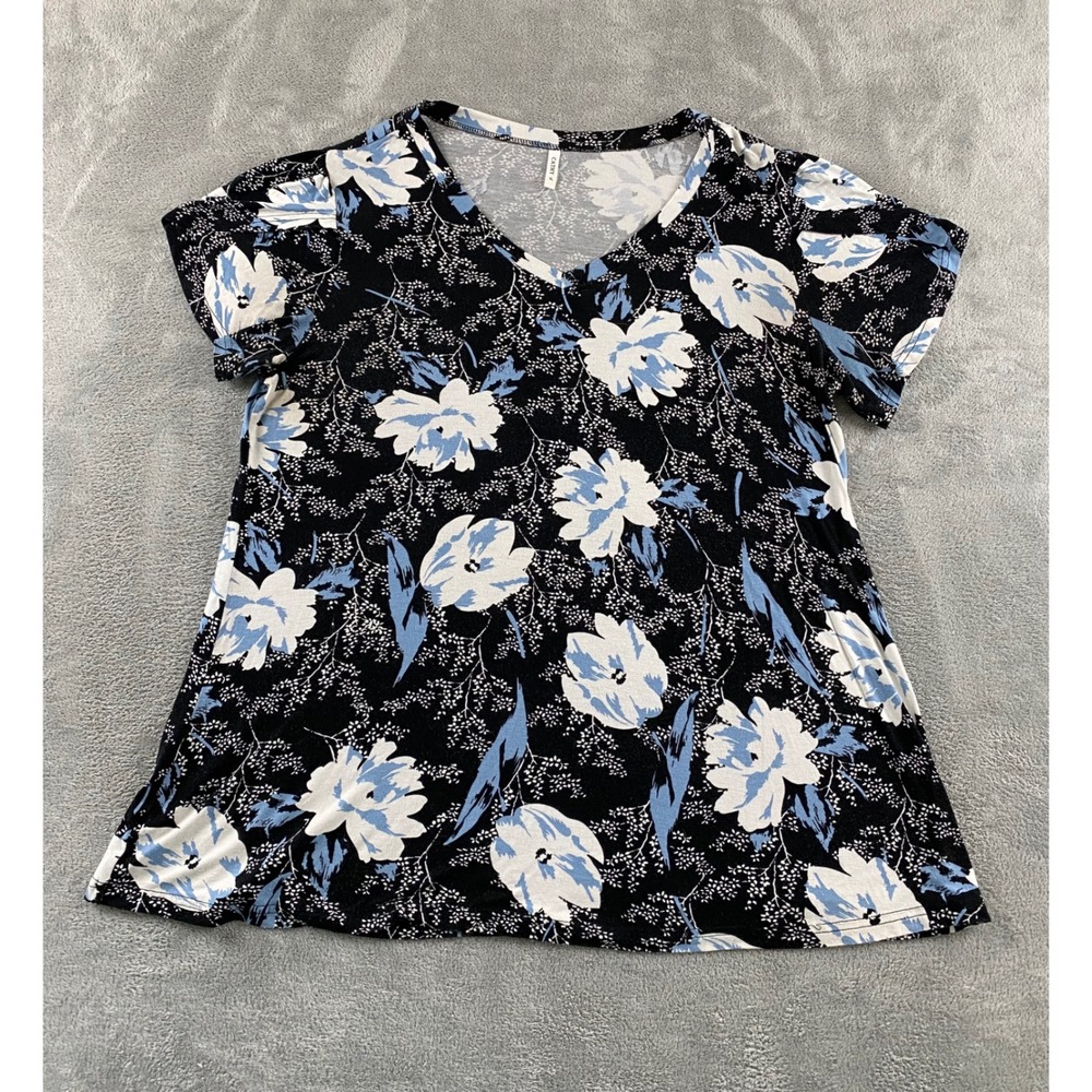 Cathy Womens XL V-Neck Floral Short Sleeve Top Black Blue White Rayon Stretch